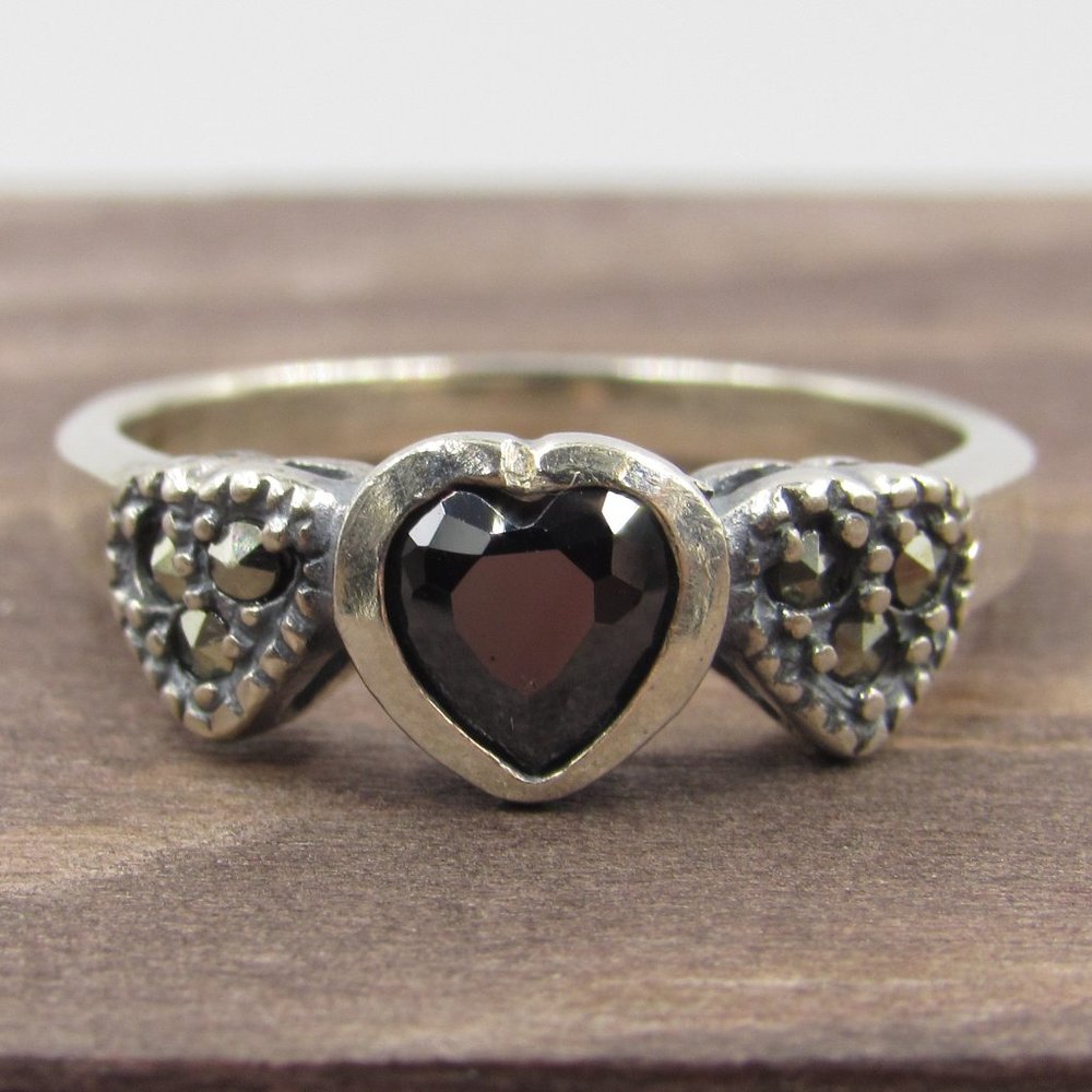Size 5 Sterling Silver Heart CZ Diamond Band Ring